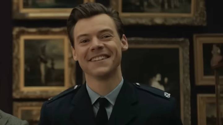 Fans Found Out Harry Styles Ran A Marathon In Sub 3 Hours, And The First Comment Is Priceless