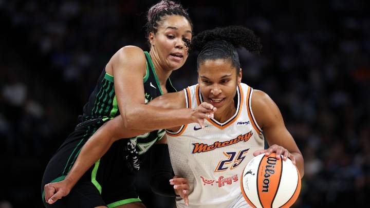 Mercury rally from 20-point deficit, beat Lynx in OT and even semifinal series