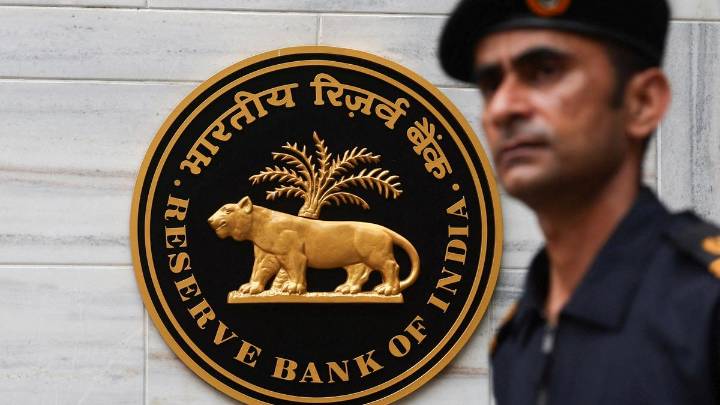 RBI eases rules on fixed vs floating rate switch for personal loans