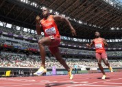 Athletics-US through to 4x400 final, South Africa miss out on 4x100