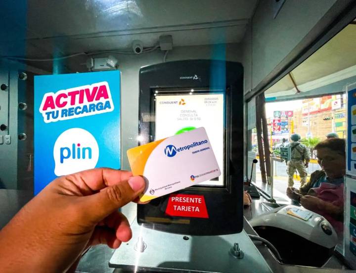 Más de 1.3 millones de recargas del Metropolitano se realizaron con Plin desde marzo