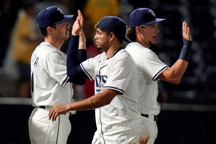 Rays beat the Guardians 4-2 and extend their winning streak to a season