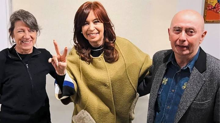 Una foto inédita de Cristina Kirchner y el Indio Solari se coló en la campaña electoral