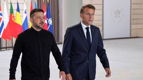Russia issues warning with Zelenskyy in Paris