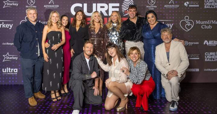 Inside star-packed Emmerdale charity ball as guests go for disco glamour