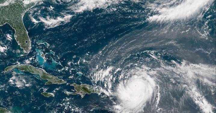 Florida se blinda ante el pico de la temporada de huracanes con un mes de preparación intensiva