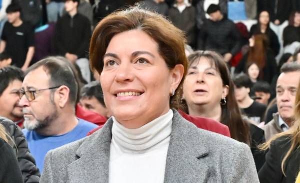 Romero planteó «diversificar la economía» para generar producción y empleo en Chubut