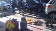 Cayeron tras robar garrafas y herramientas en Ciudad: un vecino los denunció