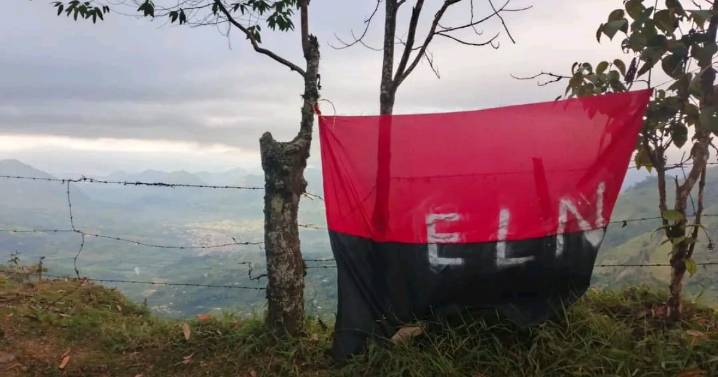 Tras aparición de banderas del Eln, descartan presencia de la guerrilla en Caldas: serían para extorsionar