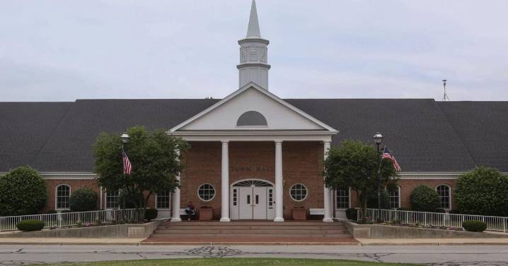 Munster adopts responsible bidding requirements for contractors