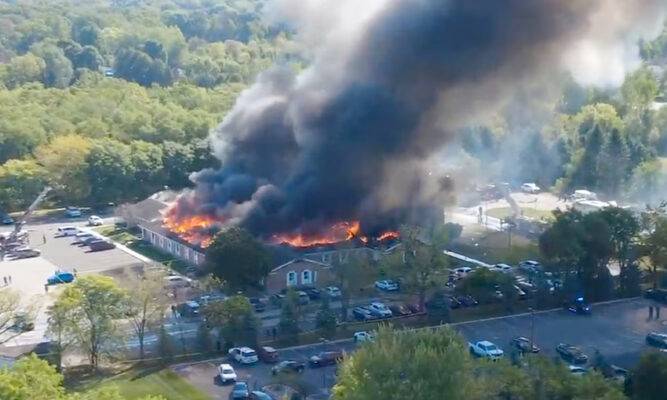 Tiroteo e incendio en iglesia  mormona de Michigan dejó  cuatro muertos y varios heridos