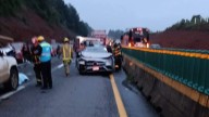 Choque en la autopista Siglo XXI deja una persona muerta y varios heridos
