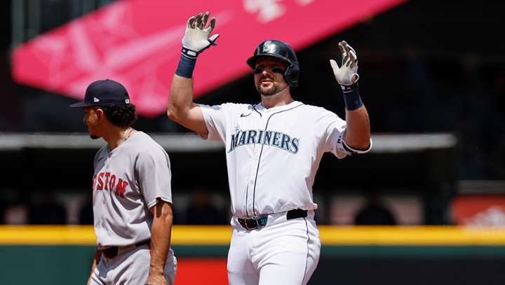 Seattle Mariners' playoff path widening as contender slips