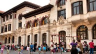 Arranca el curso escolar en Euskadi: casi 340.000 alumnos vuelven a las clases entre lágrimas, sonrisas e ilusión