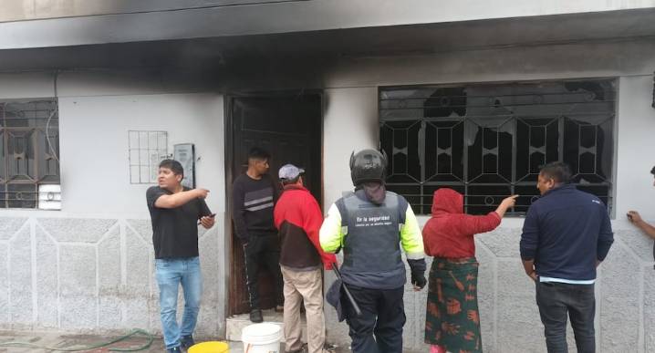 Tacna: Incendio destruye pollería que tenía un mes de funcionamiento