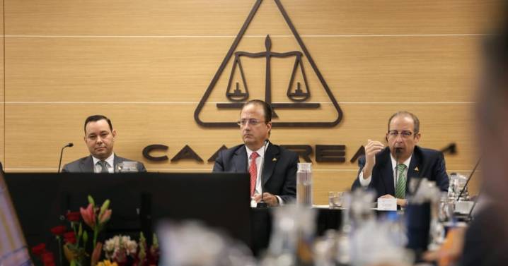 CAAAREM respalda modernización de Ley Aduanera para impulsar comercio exterior de México