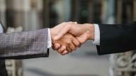 Empresario mexicano adquiere 25% de Banamex y asume presidencia
