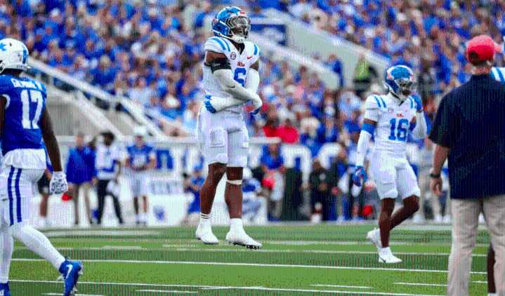 No. 20 Ole Miss football survives early mistakes to defeat Kentucky 30
