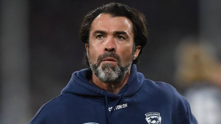 Chris Scott apologises for outburst to AFL staffer for verbal outburst after Geelong’s qualifying final win