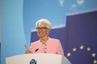 Lagarde: “Si Trump toma el control de la Fed, es un peligro muy serio para la economía”