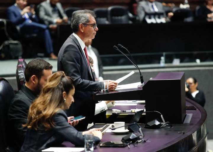 Nosotros no endeudamos a Pemex, la estamos desendeudando: Hacienda
