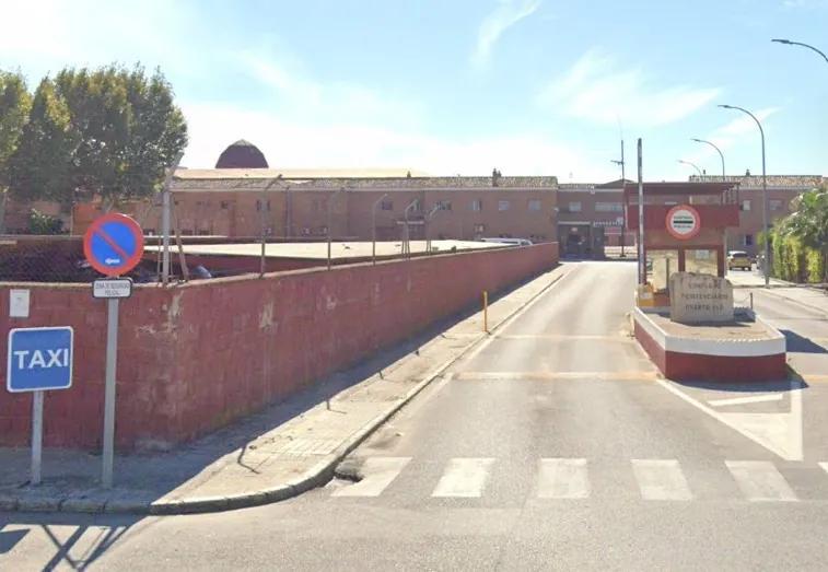 La Policía detiene al médico de la cárcel Puerto II, en Cádiz, por introducir droga y telefónos móviles dentro del penal
