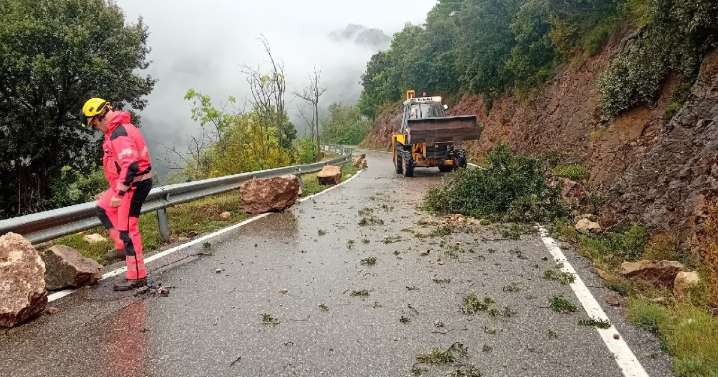 Inundaciones en Cataluña: carreteras cortadas, excursionistas atrapados y «horas de tormenta» por delante
