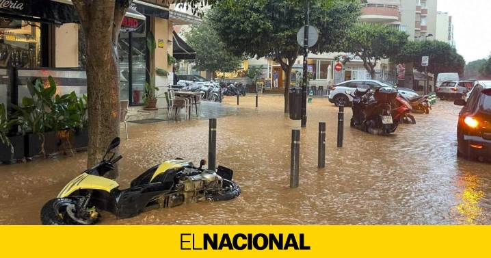 Alerta roja por lluvias torrenciales en las islas Pitiusas: la UME se despliega en Eivissa