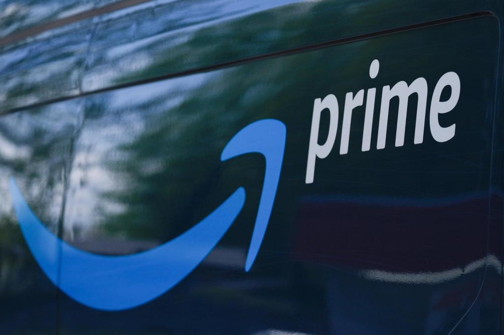 Jury: Did Amazon trick customers into joining Prime?