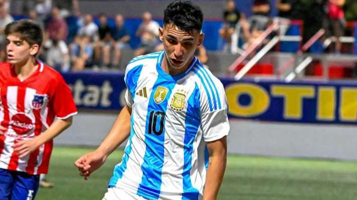 Juega en un grande de Sudamérica: La historia el ex seleccionado argentino que se ganó un lugar en la "Roja" para el Mundial Sub 20