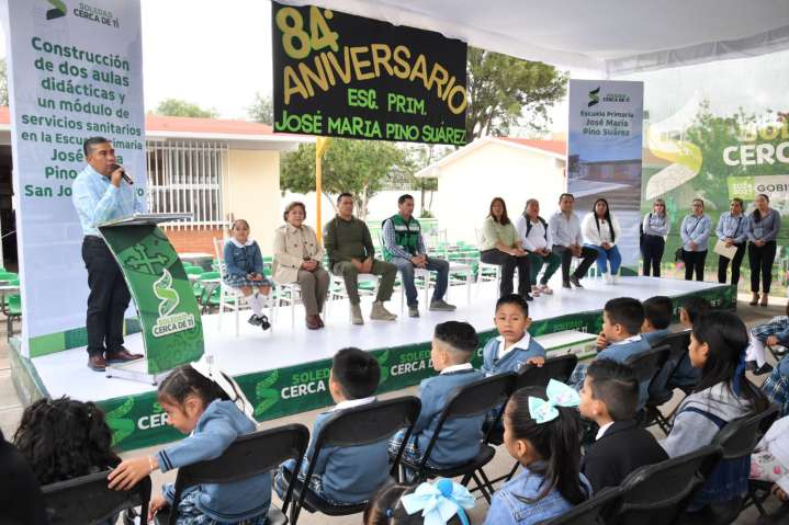 Juan Manuel Navarro, arranca construcción de aulas en la primaria de San José del Barro