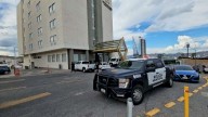 Hallan muerto a policía estatal junto a mujer en hotel