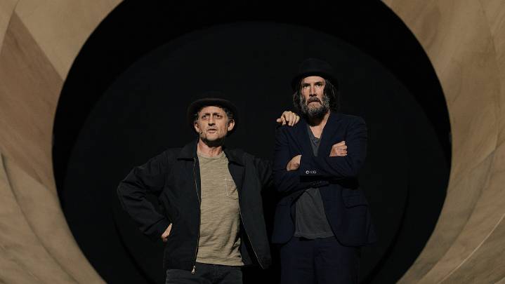 'Waiting for Godot' Review: Keanu Reeves and Alex Winter on Broadway
