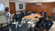Capacita FGE a la Unidad Puerta Violeta de la Policía de Parral sobre delitos de género y violencia familiar