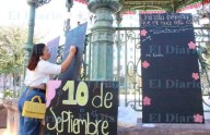 Instalan mural interactivo contra el sҷic!dio en la Plaza de Armas