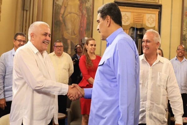 Cuba inicia recolección de firmas en apoyo a Venezuela ante agresiones norteamericanas