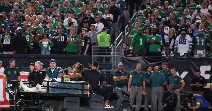 Eagles odds and ends: Losses to rushing offense, and what's in store for Azeez Ojulari