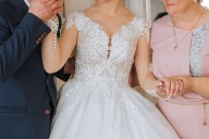 Bride's Wedding Venue Dreams Shattered by Grandparents' 1 Demand