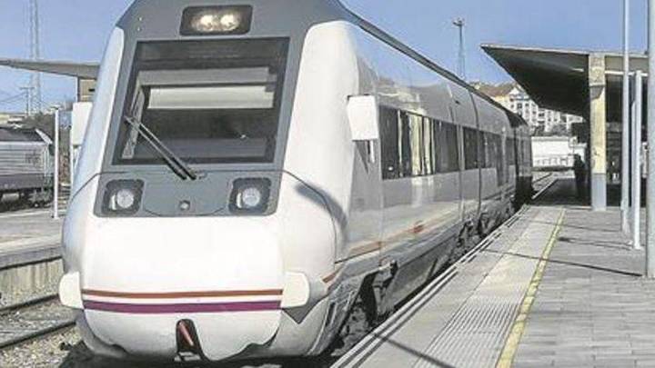 Un desprendimiento obliga a detener un tren Madrid