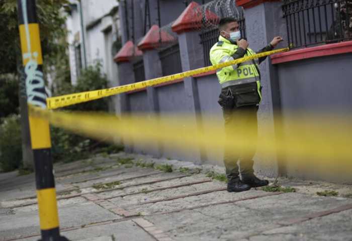 Motín en cárcel de Funza deja cinco reclusos muertos tras incendio