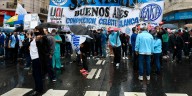 El Gobierno monitorea los nuevos acuerdos salariales, mientras hay gremios que siguen desafiando la pauta oficial