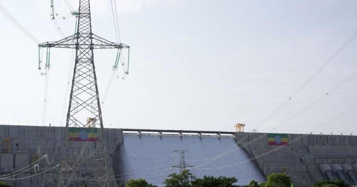 Etiopía inaugura la mayor represa de África mientras vecinos evalúan importar energía