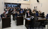 Insfrán y representantes de los tres poderes del Estado jurarán la nueva Constitución Provincial el miércoles