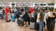 Caos se alarga en aeropuertos