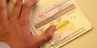 Reino Unido alerta a estudiantes extranjeros sobre expulsiones si vencen sus visas