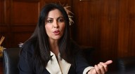 “Para hablar desde lejos es muy valiente”: Patricia Chirinos arremete contra ministro de Transportes por disputa con López Aliaga
