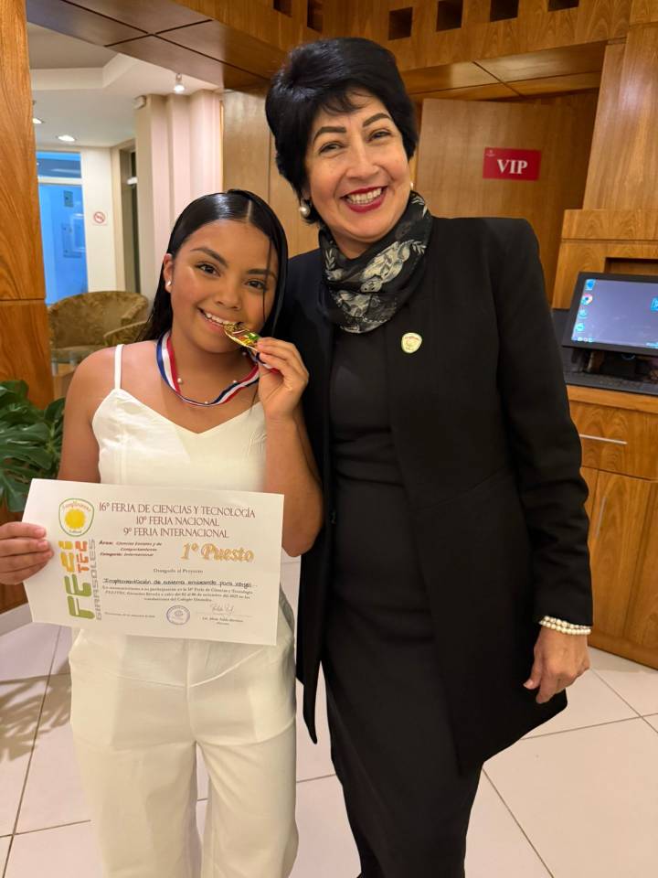 Estudiante huilense, primer lugar en Feria Científica en Paraguay