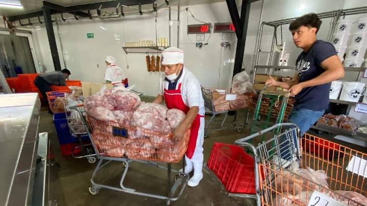 Central de Abasto oferta los mejores precios para comer y beber en las fiestas patrias