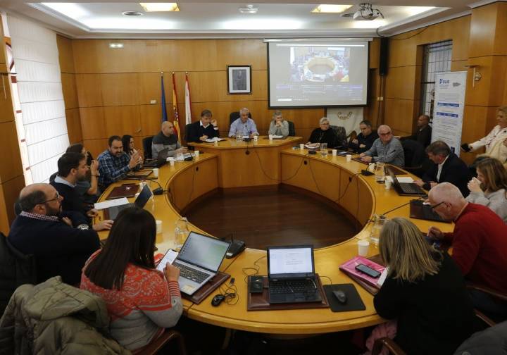 Carreño propone subir el IBI a la grandes empresas y congelar el de los vecinos