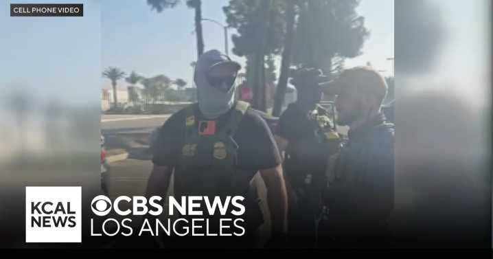 Immigrations agents detain several people at Pomona Day Labor Center